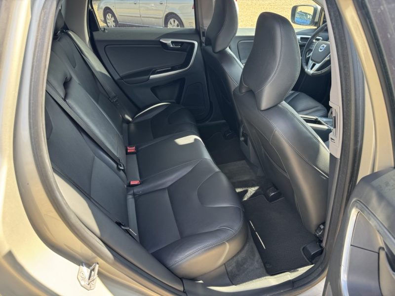 VOLVO XC60 D3 150 CH MOMENTUM BUSINESS GEARTRONIC 
