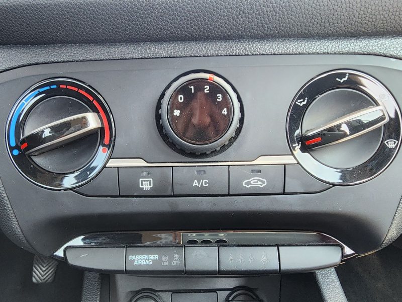 HYUNDAI I20 1,2 ESSENCE 75CH 2019