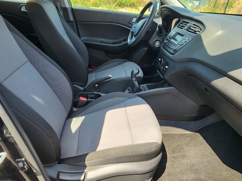 HYUNDAI I20 1,2 ESSENCE 75CH 2019