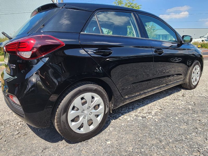 HYUNDAI I20 1,2 ESSENCE 75CH 2019