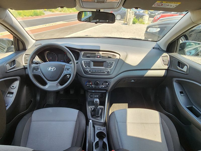 HYUNDAI I20 1,2 ESSENCE 75CH 2019