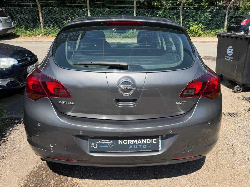 Opel Astra J 1.7 Cdti 125 Cosmo 