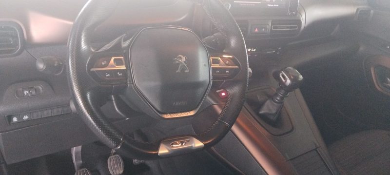 PEUGEOT RIFTER GT LINE  HDI 100 CV AN 2021 PROPRE FULL OPTION