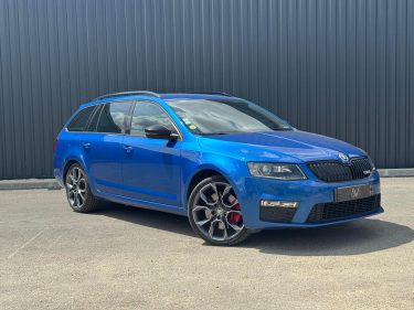 SKODA Octavia Combi VRS 2.0 TDI 16V DSG6 184 cv Boîte auto