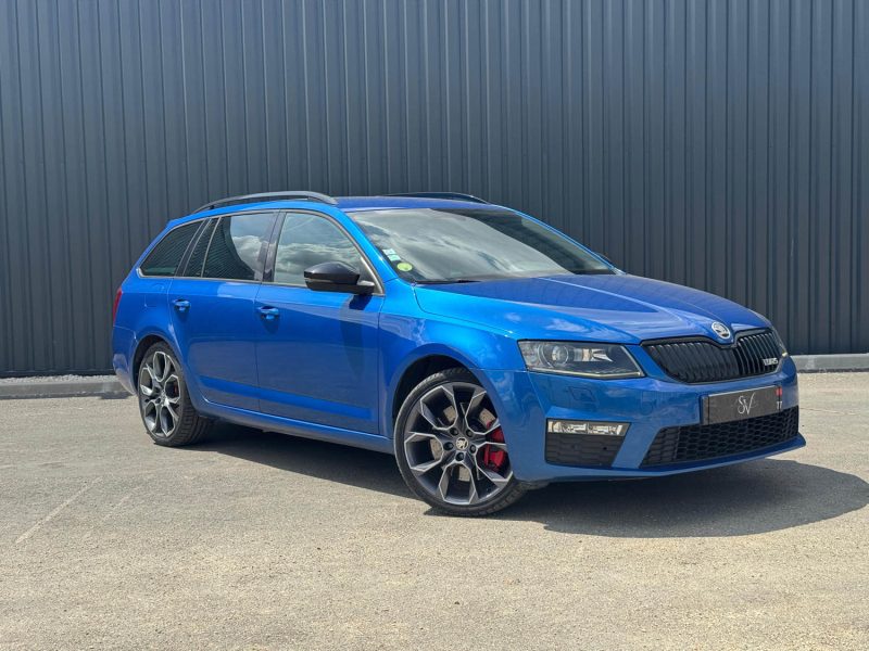 SKODA Octavia Combi VRS 2.0 TDI 16V DSG6 184 cv Boîte auto