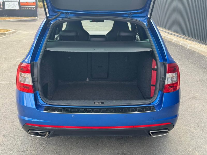SKODA Octavia Combi VRS 2.0 TDI 16V DSG6 184 cv Boîte auto