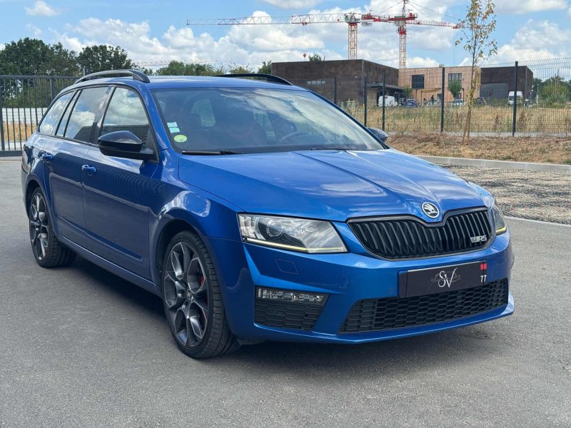 SKODA Octavia Combi VRS 2.0 TDI 16V DSG6 184 cv Boîte auto