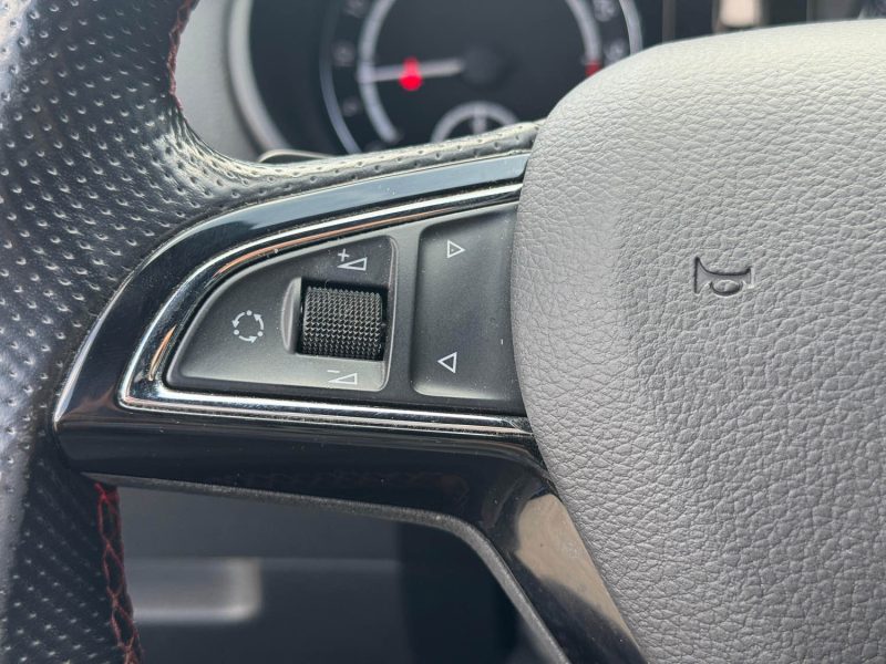 SKODA Octavia Combi VRS 2.0 TDI 16V DSG6 184 cv Boîte auto