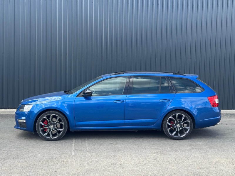 SKODA Octavia Combi VRS 2.0 TDI 16V DSG6 184 cv Boîte auto