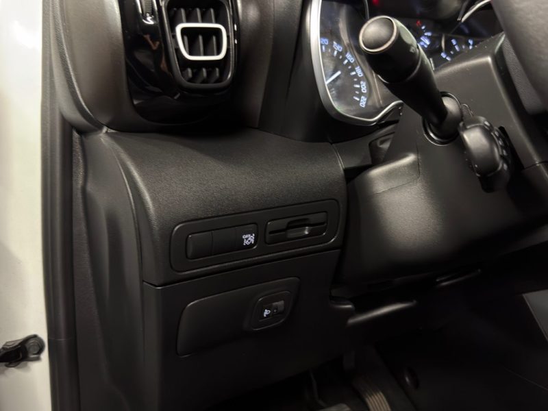 CITROEN C3 AIRCROSS SHINE 1.2 TURBO 130 Cv 1ERE MAIN TOIT OUVRANT BOITE AUTOMATIQUE - GARANTIE 1 AN