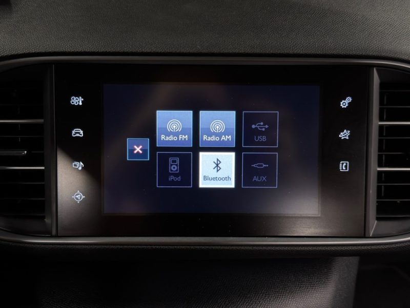 PEUGEOT 308 II STYLE 1.2 TURBO 110 Cv 1ERE MAIN / ECRAN TACTILE CRIT AIR 1 - GARANTIE 1 AN