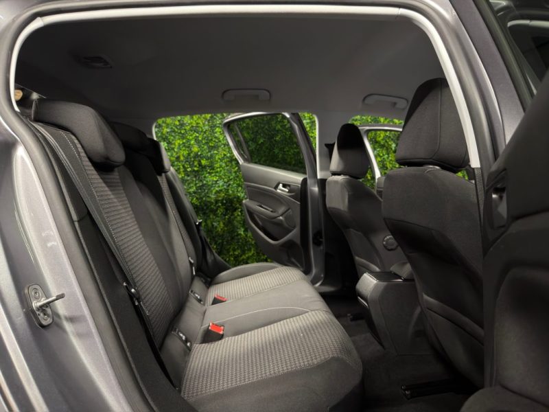 PEUGEOT 308 II STYLE 1.2 TURBO 110 Cv 1ERE MAIN / ECRAN TACTILE CRIT AIR 1 - GARANTIE 1 AN
