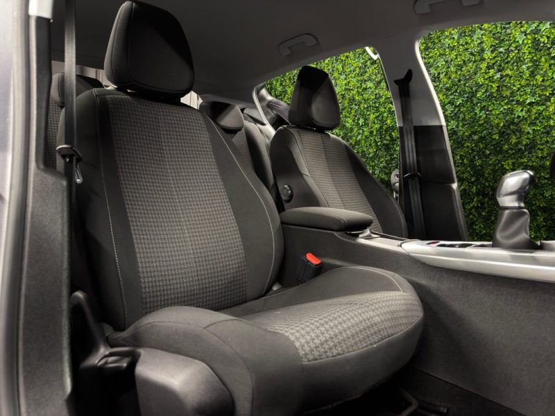PEUGEOT 308 II STYLE 1.2 TURBO 110 Cv 1ERE MAIN / ECRAN TACTILE CRIT AIR 1 - GARANTIE 1 AN
