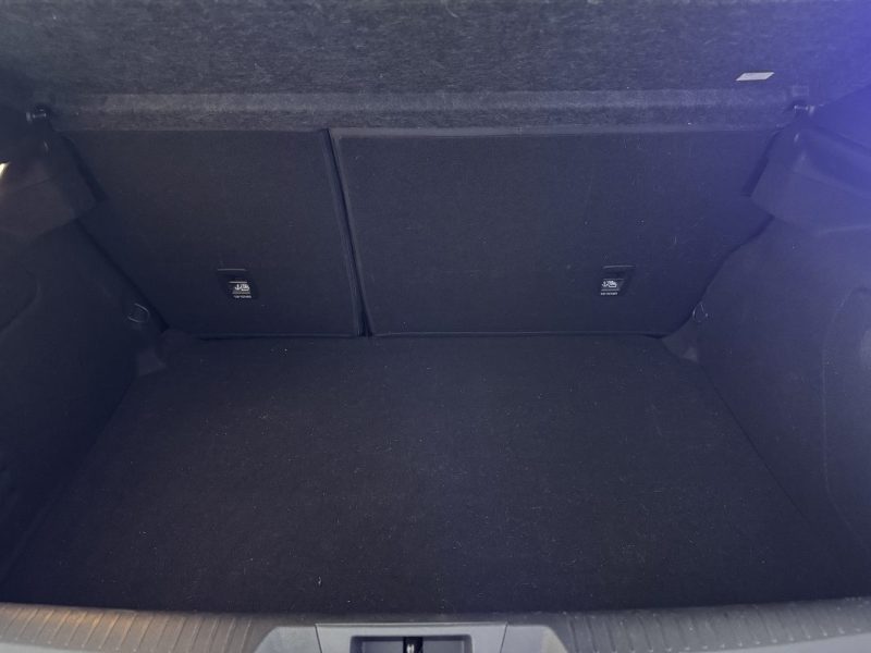 RENAULT MEGANE IV R.S LINE BVA 140ch - CarPlay / Sono Bose / Affichage tête haute - Garantie 12 mois
