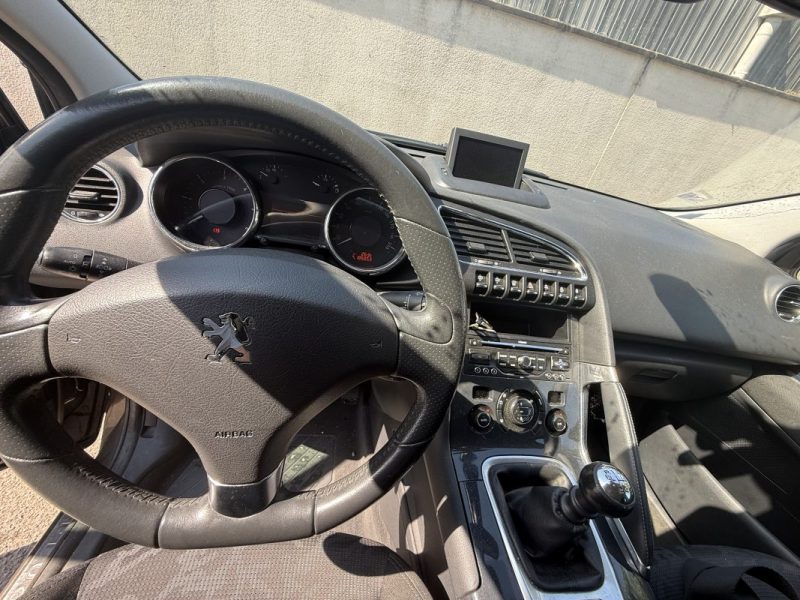 PEUGEOT 3008 1.6 HDI PREMIUM PACK