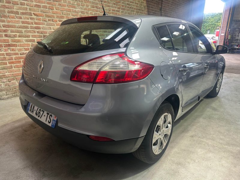 RENAULT MEGANEIII 1.5 DCI 85 AUTHENTIQUE 2009