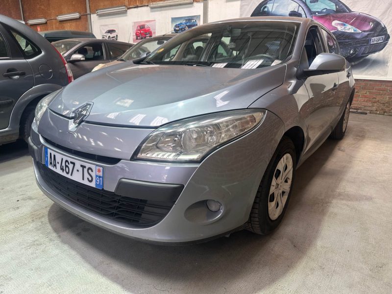 RENAULT MEGANEIII 1.5 DCI 85 AUTHENTIQUE 2009