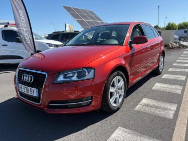 Audi A3 1,2 105 - carnet d'entretien disponible - Garantie 12 mois - 
