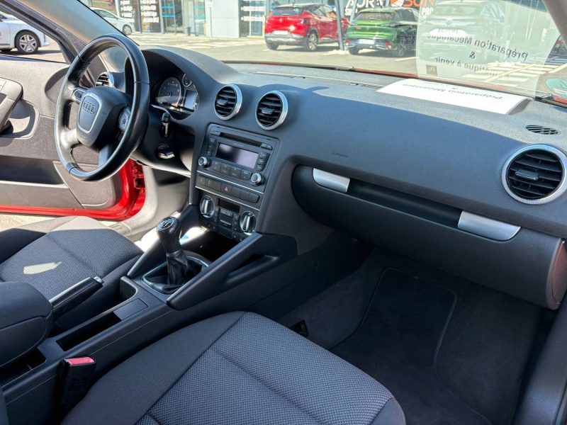 Audi A3 1,2 105 - carnet d'entretien disponible - Garantie 12 mois - 