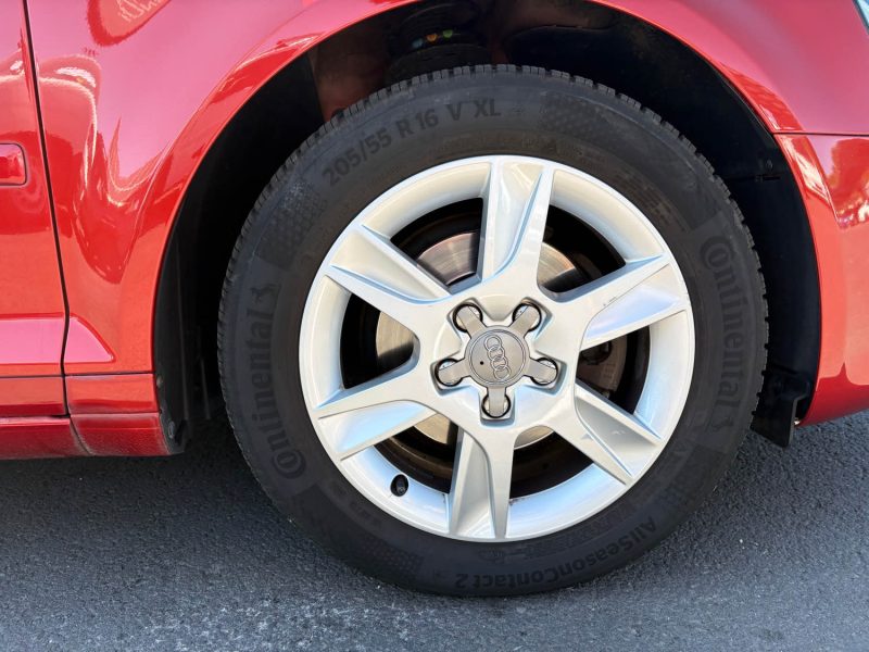 Audi A3 1,2 105 - carnet d'entretien disponible - Garantie 12 mois - 