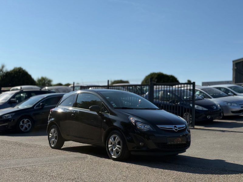 Opel Corsa 1.4 Twinport 100ch Graphite - Clim - Bluetooth - Révisée & Garantie 6 Mois
