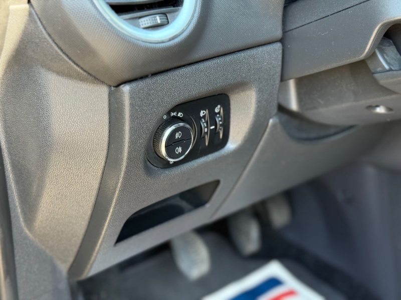 Opel Corsa 1.4 Twinport 100ch Graphite - Clim - Bluetooth - Révisée & Garantie 6 Mois