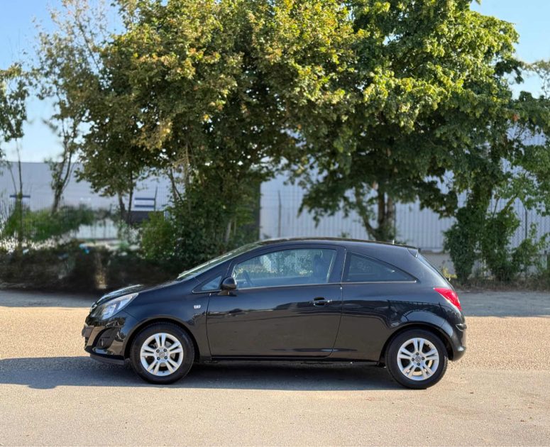 Opel Corsa 1.4 Twinport 100ch Graphite - Clim - Bluetooth - Révisée & Garantie 6 Mois