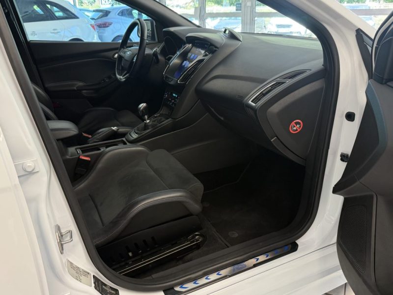FORD FOCUS MK3 RS 2.3 EcoBoost 350 ch RS - CARPLAY - RECARO - STAGE 2 