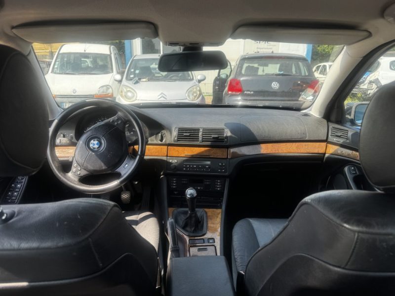 B.M.W. SERIE 5 530D PREFERENCE 2001