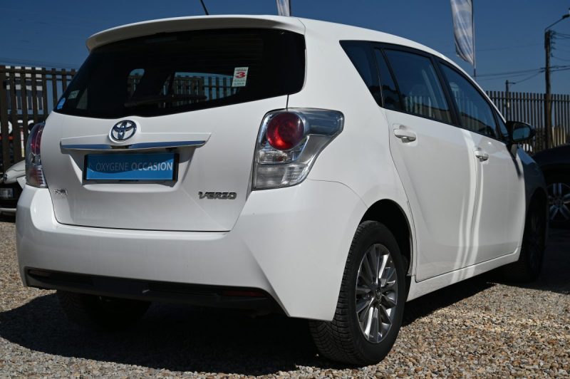 TOYOTA VERSO 1.8 VVTI 147ch DYNAMIC CVT 11/2017