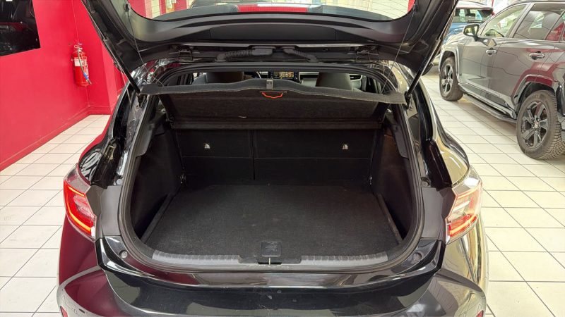 TOYOTA COROLLA BERLINE HYBRIDE 1.8 DYNAMIC BUSINESS 122cv/1 ERE MAIN/TVA RECUPERABLE