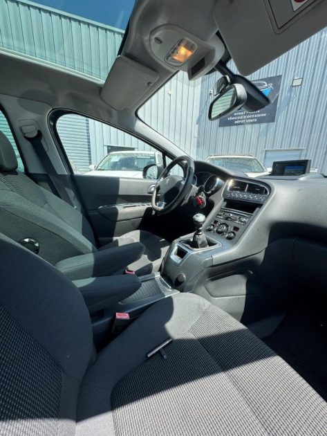PEUGEOT 5008 7PLACES 1.6 BLUE HDI 120 CV ALLURE 2015 GARANTIE 
