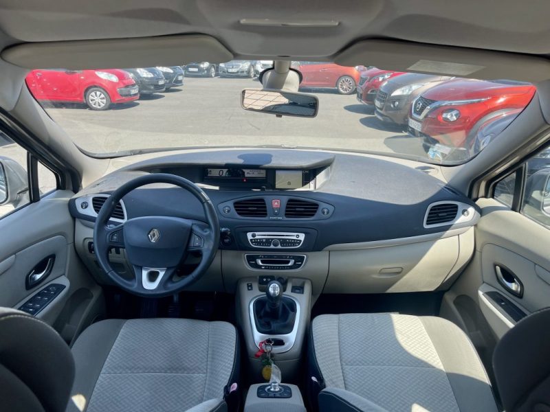 RENAULT GRAND SCENIC 3 1.5 DCI 110CH FAP ECO2 EXPRESSION 7P 2011