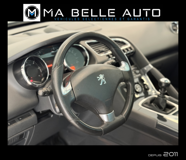 PEUGEOT 3008 1.6 HDi 114 ALLURE – CUIR – TOIT PANO – XENON – GPS – CAMÉRA – 1ER PROPRIÉTAIRE