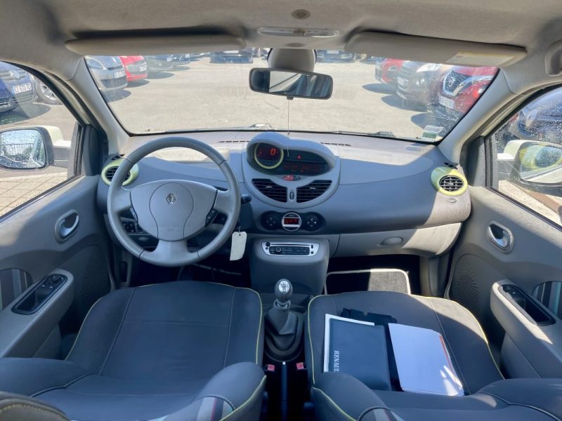 RENAULT TWINGO II 1.2 75 ACCESS 2012
