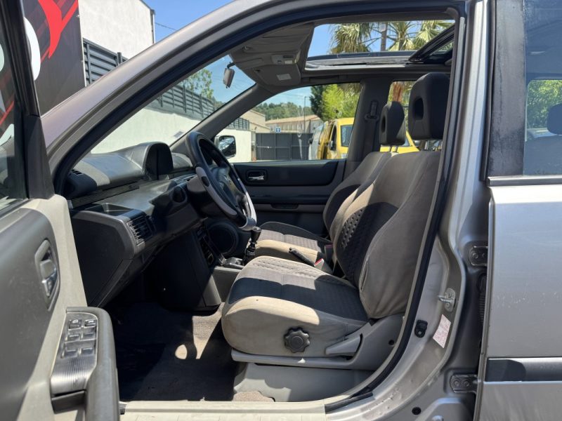 NISSAN X-TRAIL 2.2 DI 4X4 2184CM3 114CV  2003
