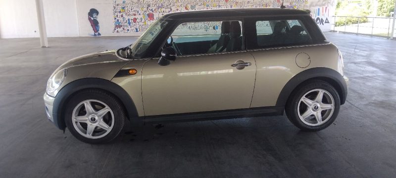 MINI COOPER D 1.6 DIESEL 110 CV AN 2009 150 KM PROPRE