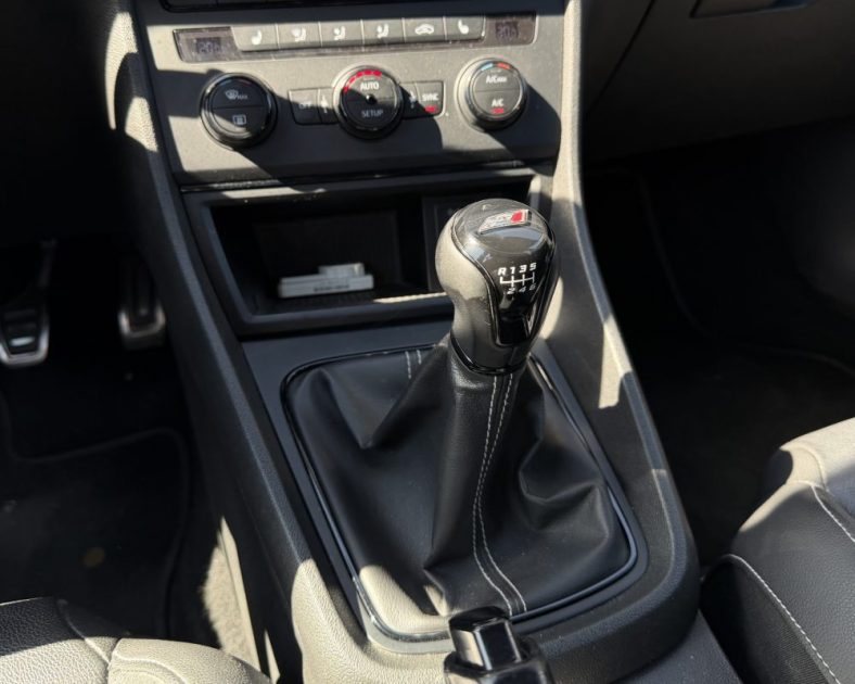 SEAT LEON 2.0 TSI - 280ch - CUPRA - Entretien complet - Jante performance - Sièges chauffants