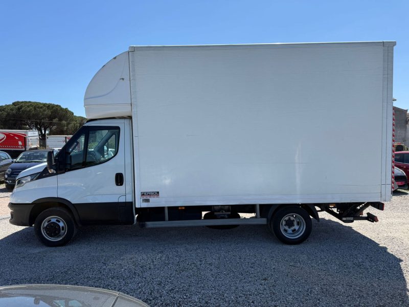 IVECO 35C16 DAILY CAMION CAISSE HAYON 3L 160CV 2021