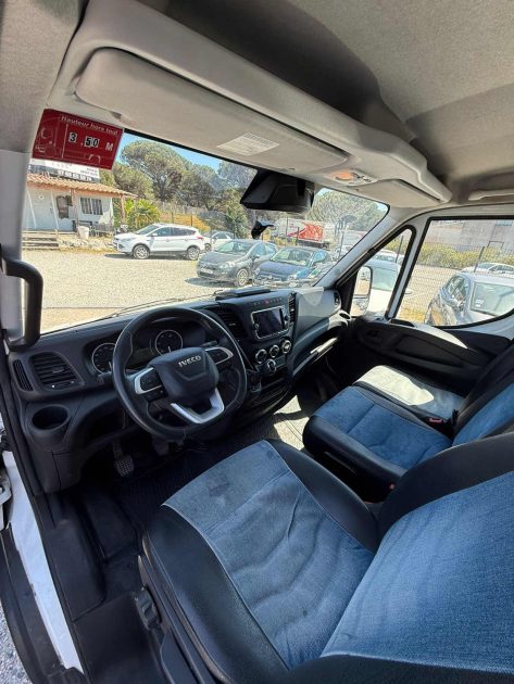 IVECO 35C16 DAILY CAMION CAISSE HAYON 3L 160CV 2021
