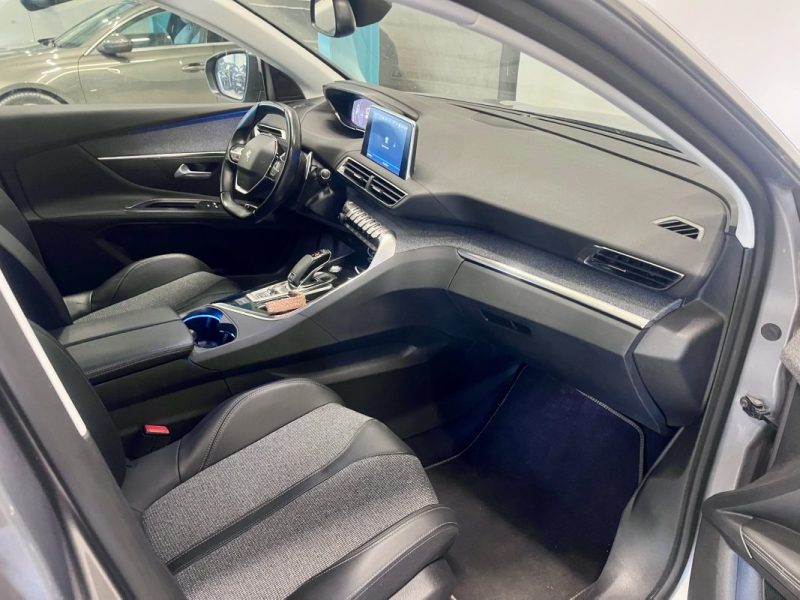 PEUGEOT 5008 II 1.5 Bluehdi130ch Allure Business EAT8 7 Places