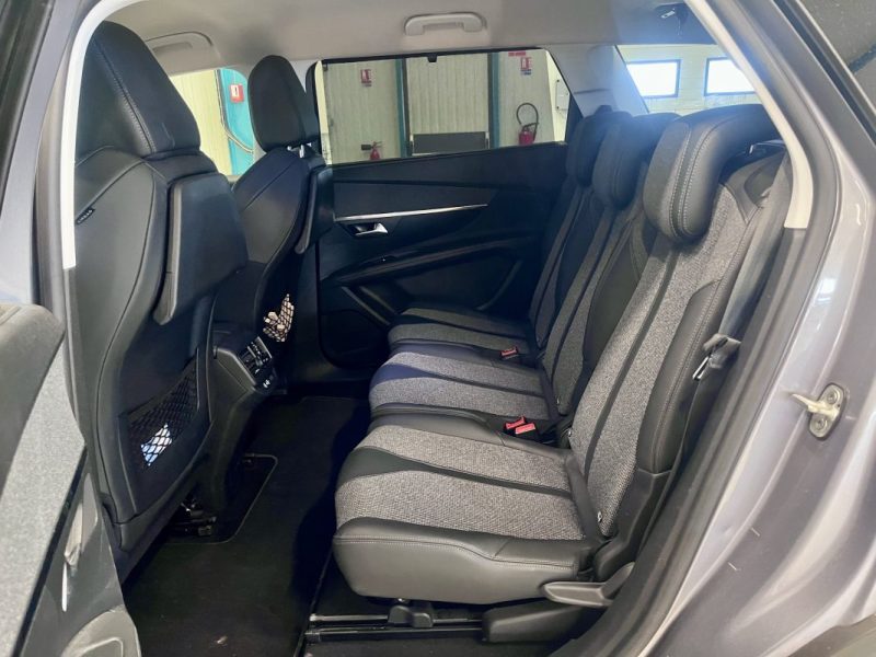 PEUGEOT 5008 II 1.5 Bluehdi130ch Allure Business EAT8 7 Places