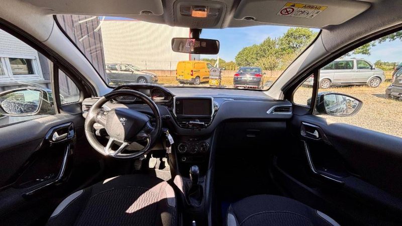 PEUGEOT 208 1.6 E-HDI 92 CH BVM5 STYLE STYLE  2015