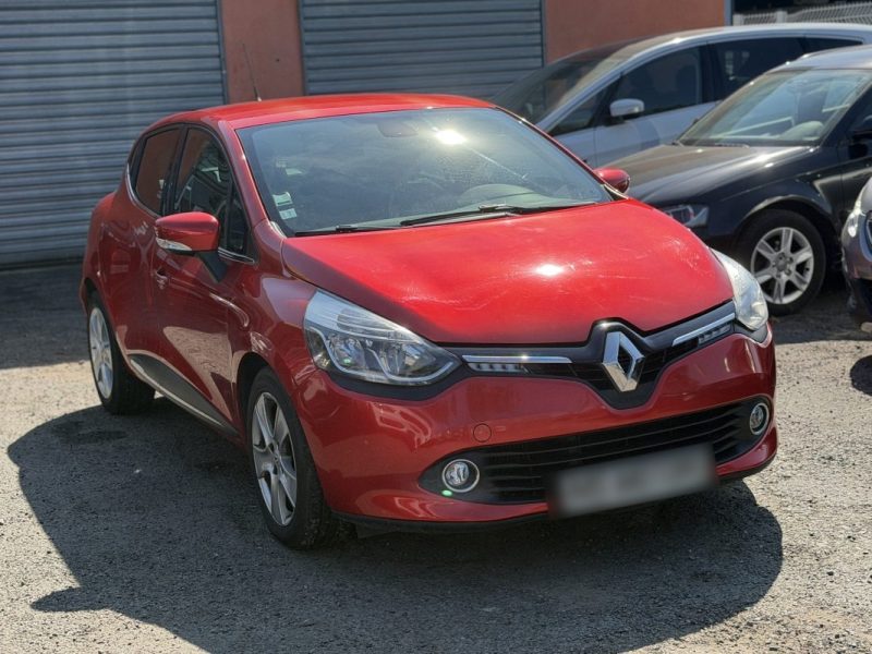 RENAULT CLIO IV TCE 120 cv  - GARANTIE 12 mois - INTENS - Boite Automatique