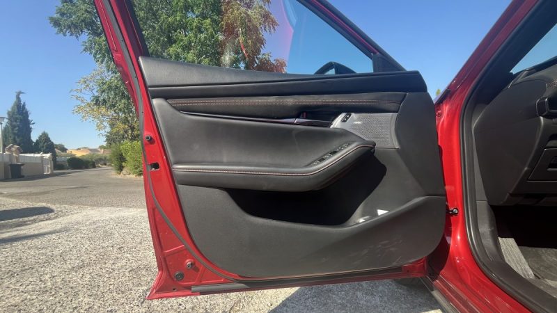 MAZDA 3 2.0 E-SKYACTIV-X 186 HOMURA BOSE ATTELAGE BA 2024