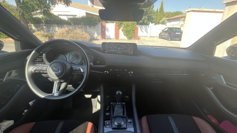 MAZDA 3 2.0 E-SKYACTIV-X 186 HOMURA BOSE ATTELAGE BA 2024