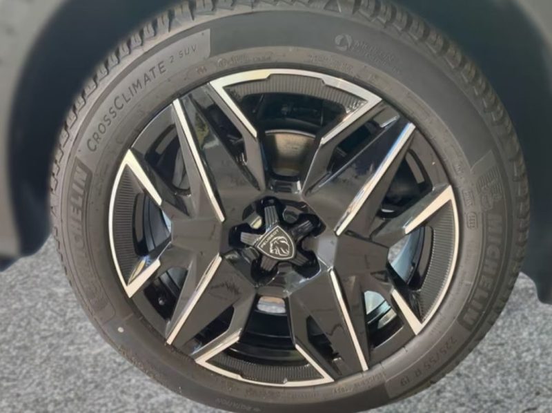 PEUGEOT 3008 GT (1.2 HYBRID 145 GT, SOUND- & AIR-DRIVE-ASSIST) 2026