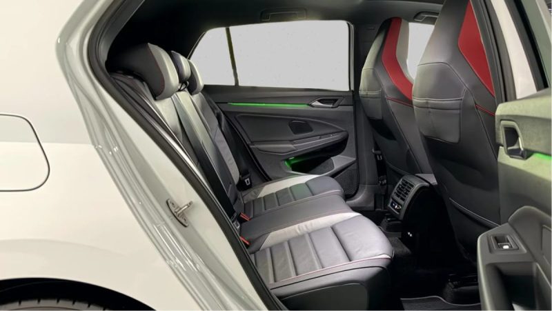 VOLKSWAGEN GOLF GTI CLUBSPORT (GOLF 2,0 GTI BT221 TSID7F) 2024
