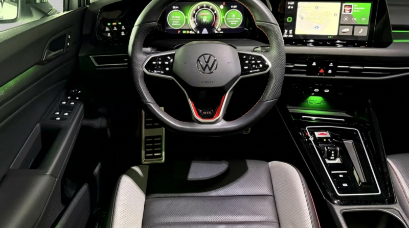 VOLKSWAGEN GOLF GTI CLUBSPORT (GOLF 2,0 GTI BT221 TSID7F) 2024
