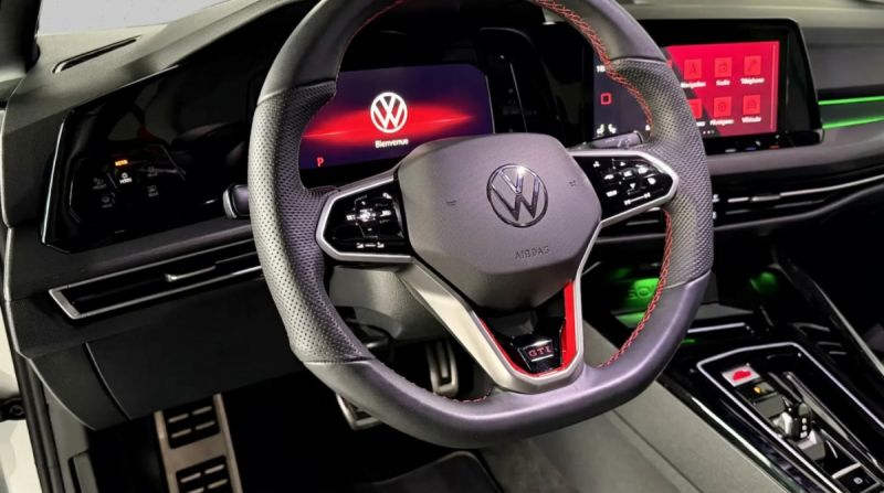 VOLKSWAGEN GOLF GTI CLUBSPORT (GOLF 2,0 GTI BT221 TSID7F) 2024